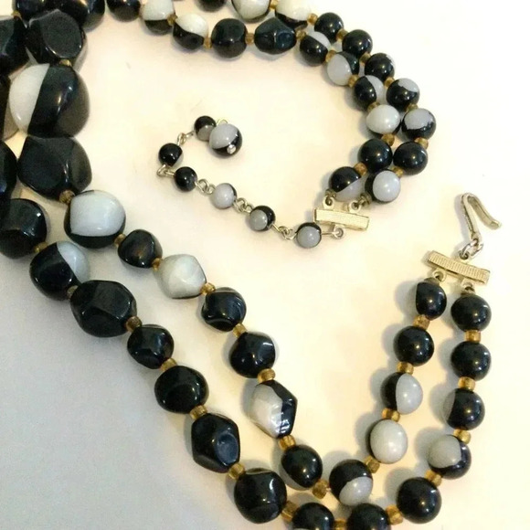 Vintage Womens Black Ivory Two Tone Double Strand with Extension Beaded Necklace - Picture 7 of 9